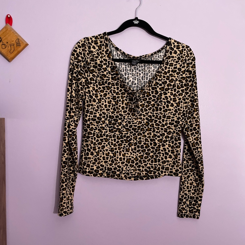 cheetah print long sleeve top